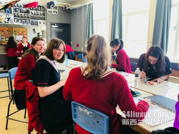 ʥ،WԺ St.Margarets College