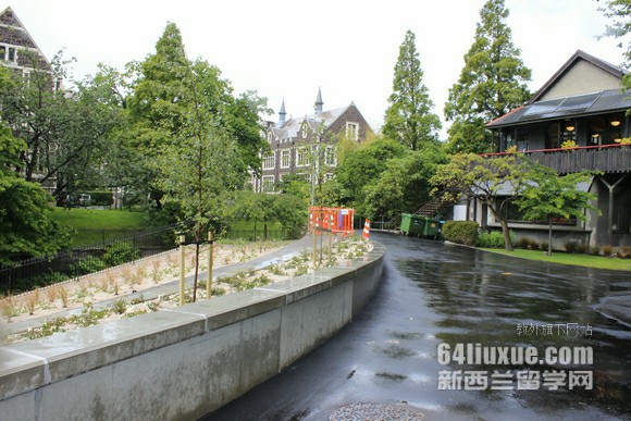 ~mƝЌW Newlands College